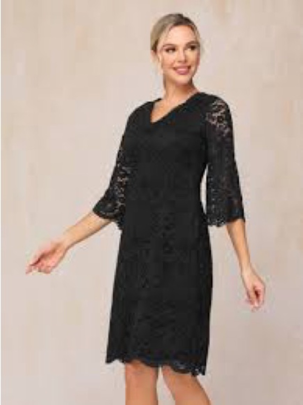 Ronni Nicole Black Circle Eyelet Lace Dress. Size 6